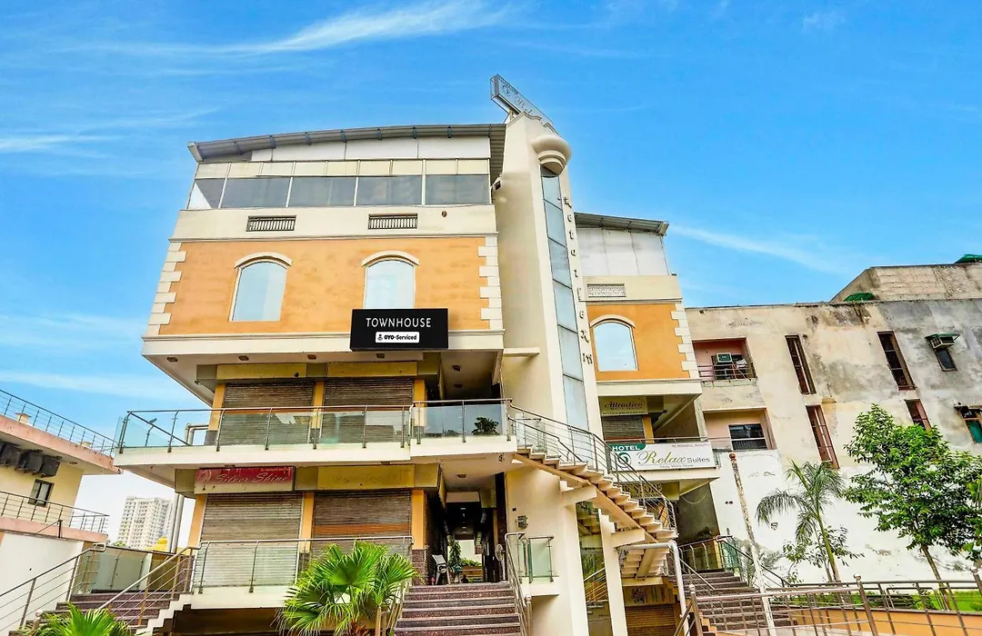Townhouse Relax Suits A Boutique Hotel Vasundhara-1